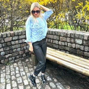 New Classic Trendy Coton Blue Blouse NWT